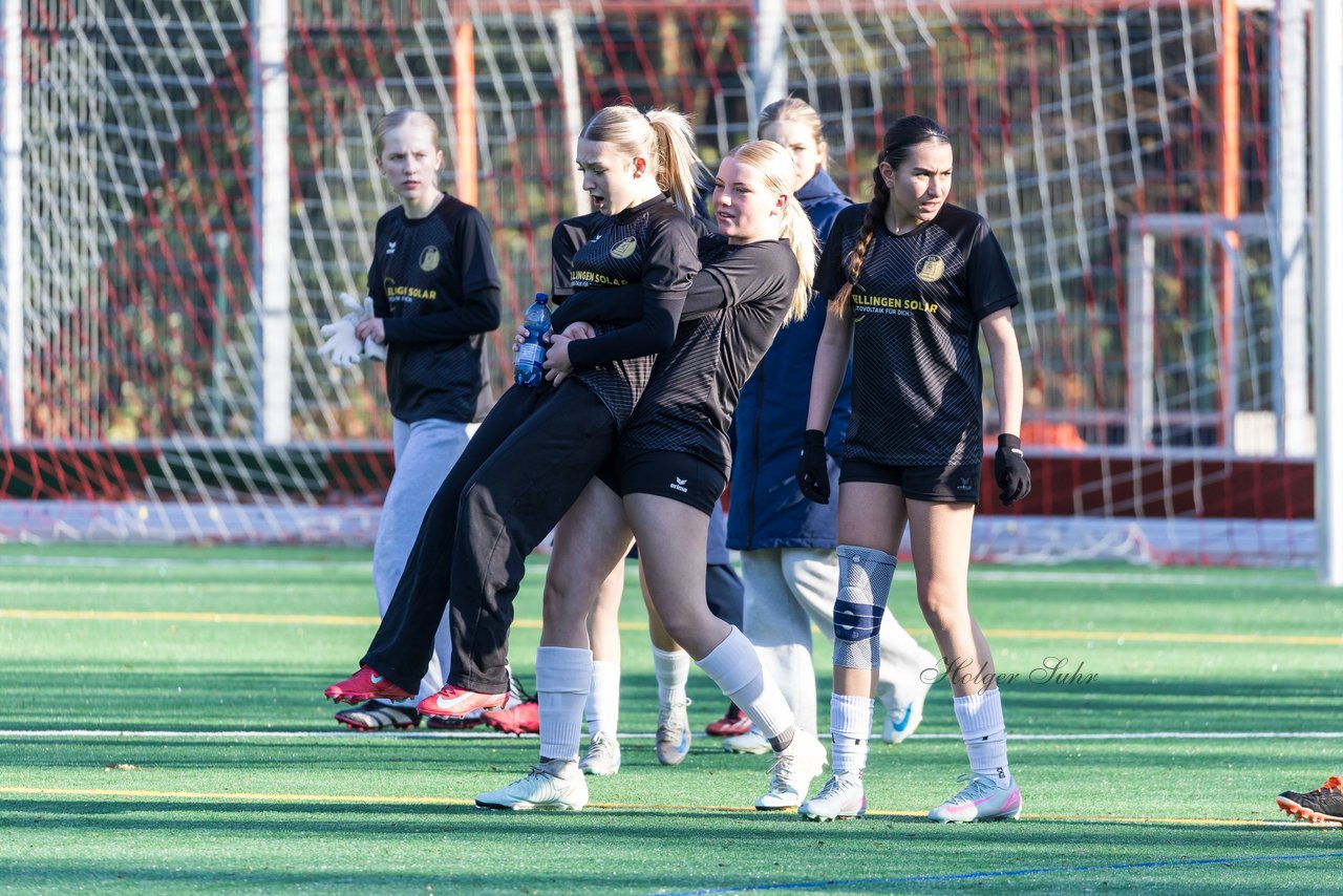 Bild 249 - wBJ VfL Pinneberg2 - Eimsbuttler TV 3 : Ergebnis: 5:0